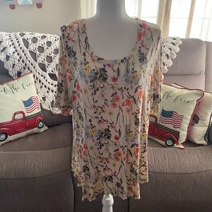 Women’s floral top